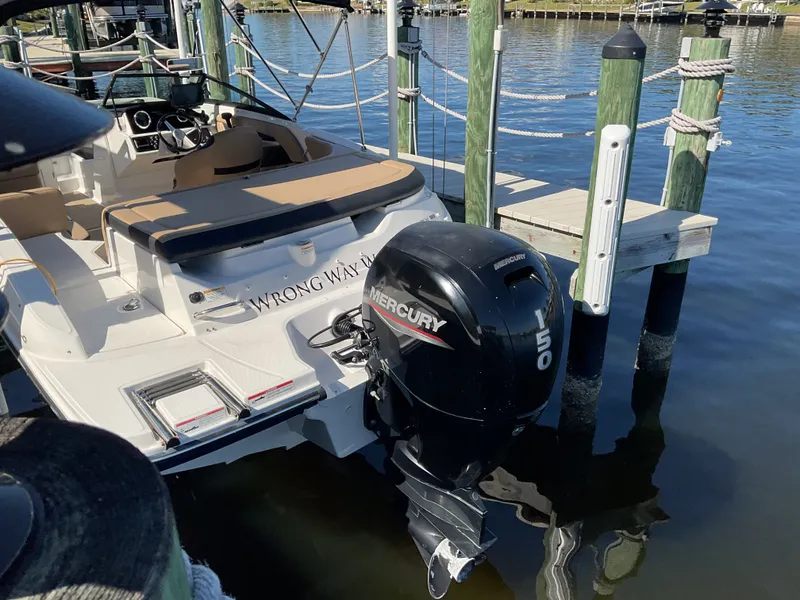 Slide: The Image of Sea Ray 19 SPX OB 2021 - 14