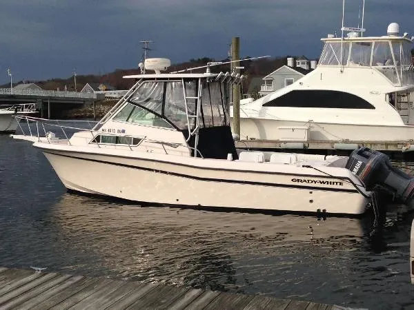 Slide: The Image of Grady-White 272 Sailfish 2000 - 0