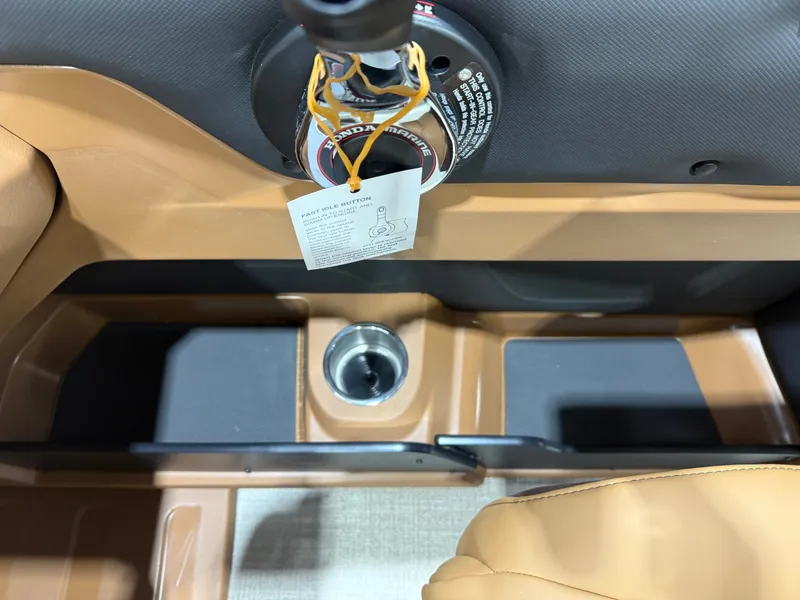 Slide: The Image of Tahoe LTZ VRL 2385 Swingback & 4-Stroke 2026 - 16