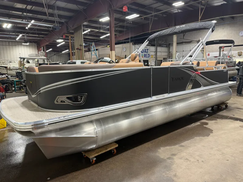 Slide: The Image of Tahoe LTZ VRL 2385 Swingback & 4-Stroke 2026 - 38