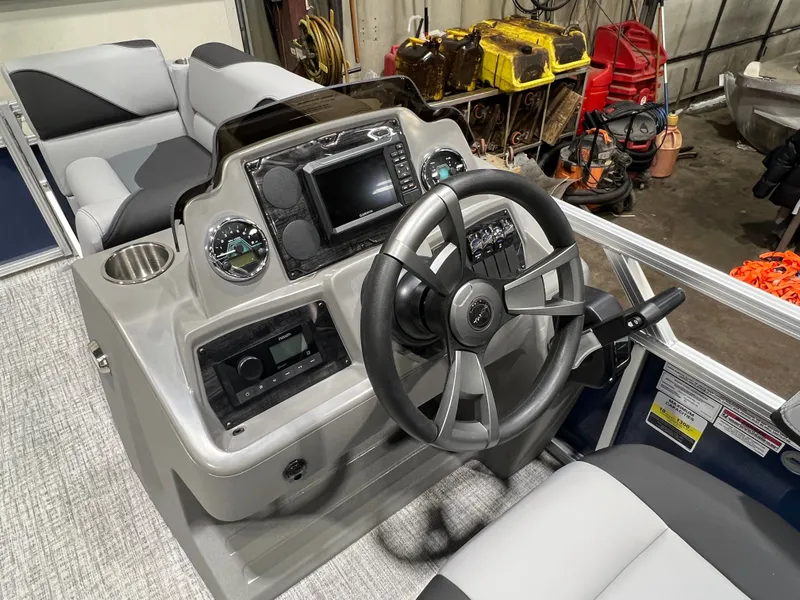 Slide: The Image of Tahoe Sport VRB 2180 Swingback & 4-Stroke $31995 2026 - 11