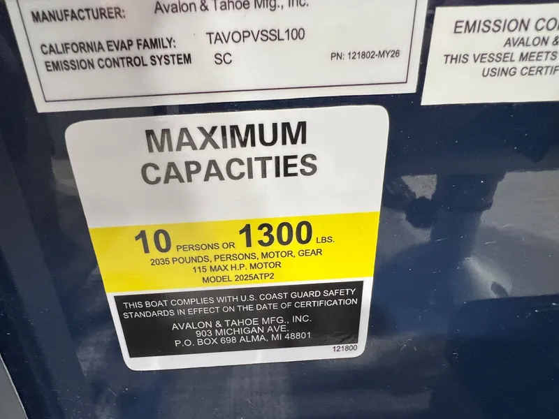 Slide: The Image of Tahoe Sport VRB 2180 Swingback & 4-Stroke $31995 2026 - 13