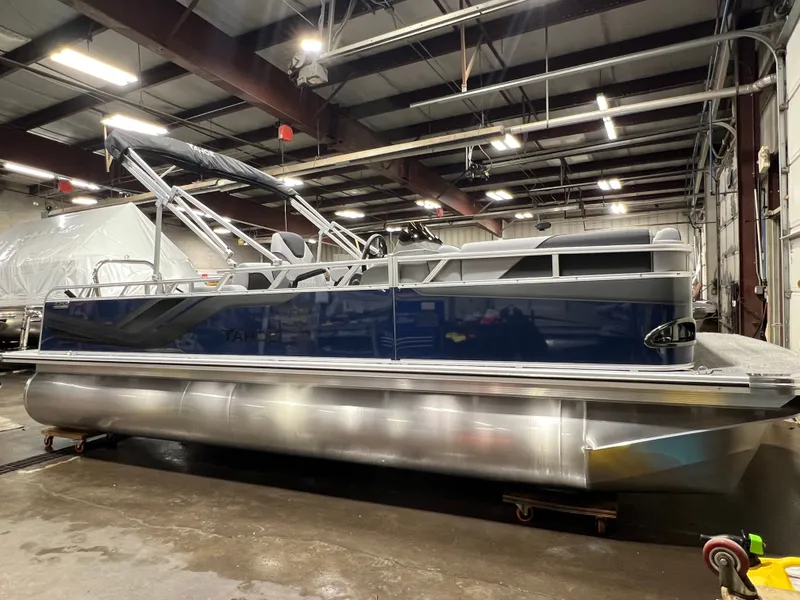 Slide: The Image of Tahoe Sport VRB 2180 Swingback & 4-Stroke $31995 2026 - 30