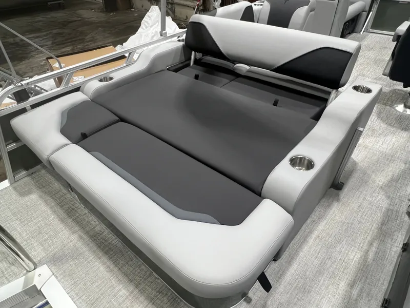 Slide: The Image of Tahoe Sport 2180 Swingback (VRB) & Honda 4-Stroke EFI 2026 - 15