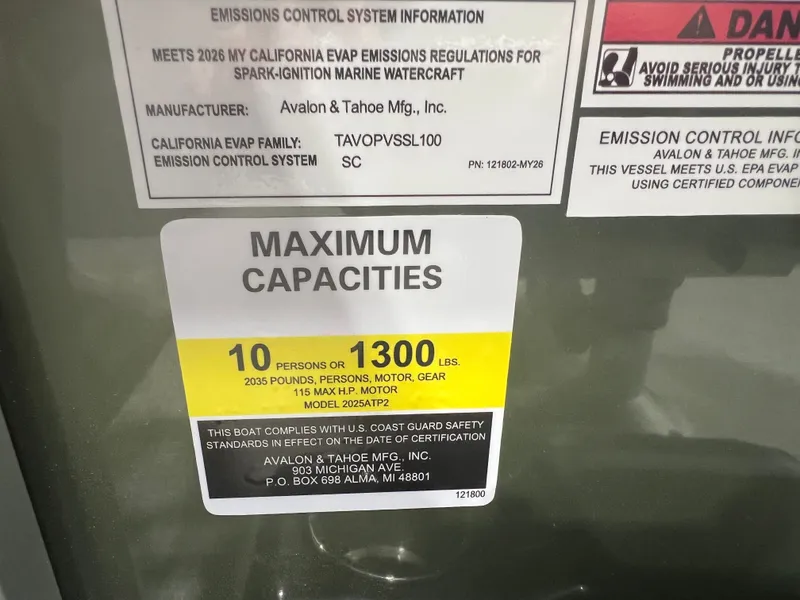 Slide: The Image of Tahoe Sport VRB 2180 Swingback & 4-Stroke $31995 2026 - 13