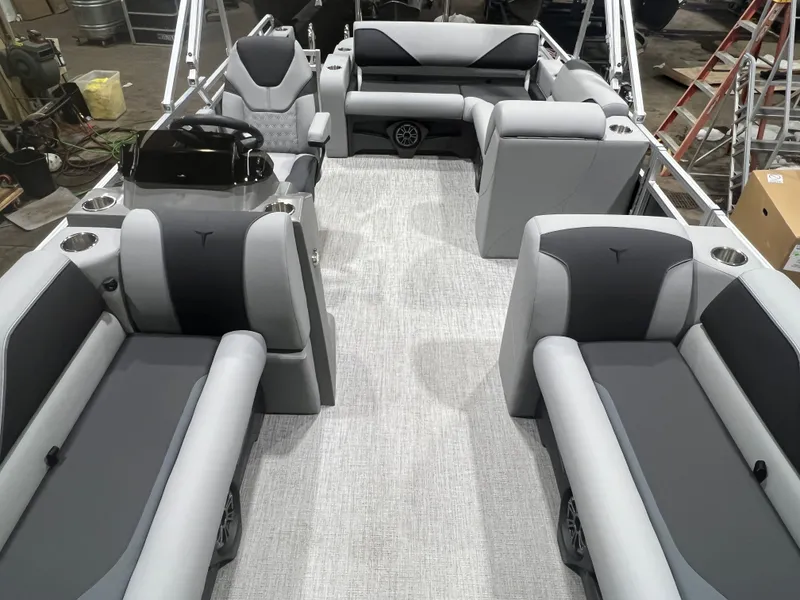 Slide: The Image of Tahoe Sport VRB 2180 Swingback & 4-Stroke $31995 2026 - 5