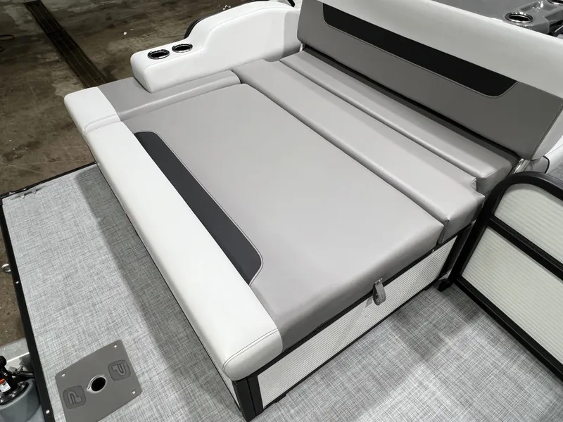 Slide: The Image of Princecraft Vectra 23 RL 2026 - 20