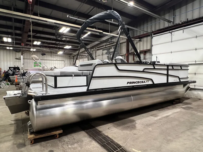 Slide: The Image of Princecraft Vectra 23 RL 2026 - 32