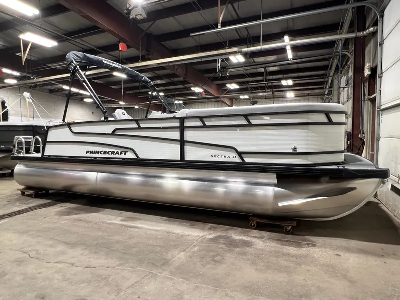 Slide: The Image of Princecraft Vectra 23 RL 2026 - 33