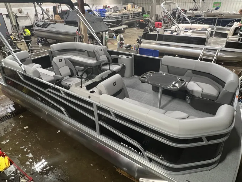 The Image of Princecraft Vectra 21 Quad Lounge Pontoon & Mercury 4-Stroke EFI 2026 - 1