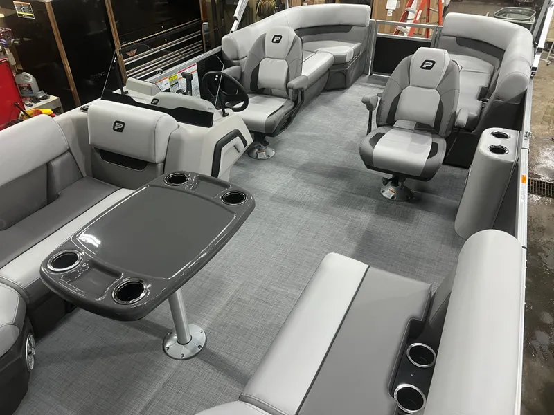 Slide: The Image of Princecraft Vectra 21 Quad Lounge Pontoon & Mercury 4-Stroke EFI 2026 - 15