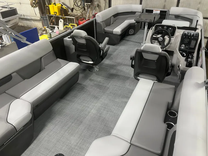 Slide: The Image of Princecraft Vectra 21 Quad Lounge Pontoon & Mercury 4-Stroke EFI 2026 - 17