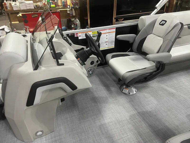 Slide: The Image of Princecraft Vectra 21 Quad Lounge Pontoon & Mercury 4-Stroke EFI 2026 - 7