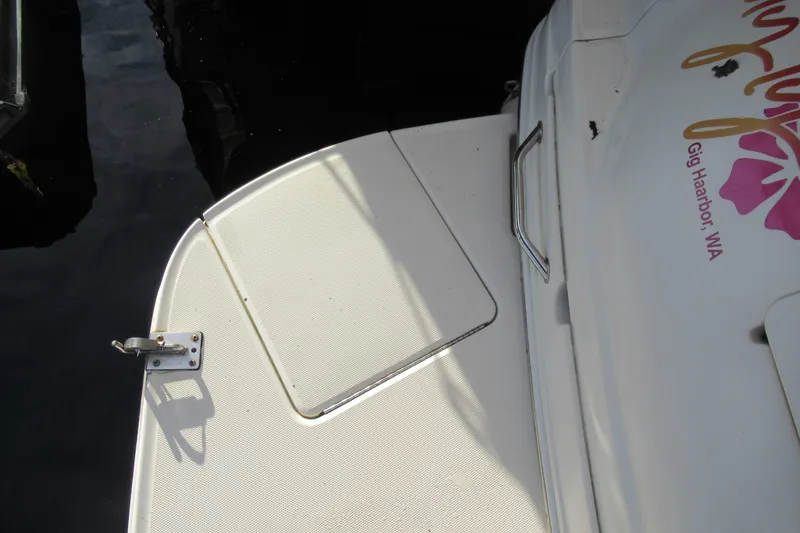 Slide: The Image of 2001 Searay 280 Sundancer boat deck with Gig Harbor, WA text. - 42