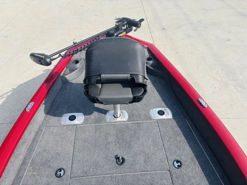 Slide: The Image of Tracker Pro Team 175 Crappie Edition 2025 - 10