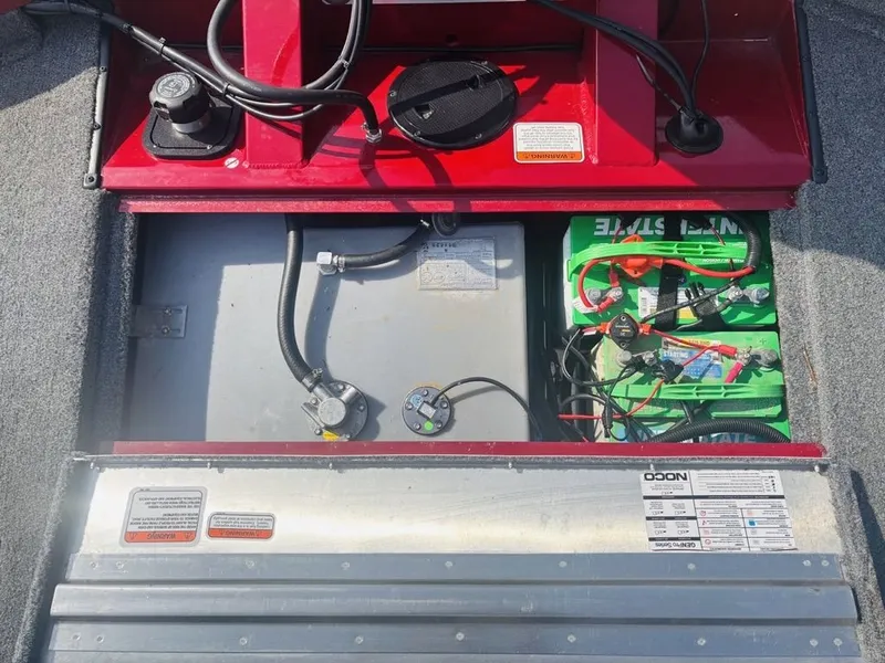 Slide: The Image of Tracker Pro Team 175 Crappie Edition 2025 - 16