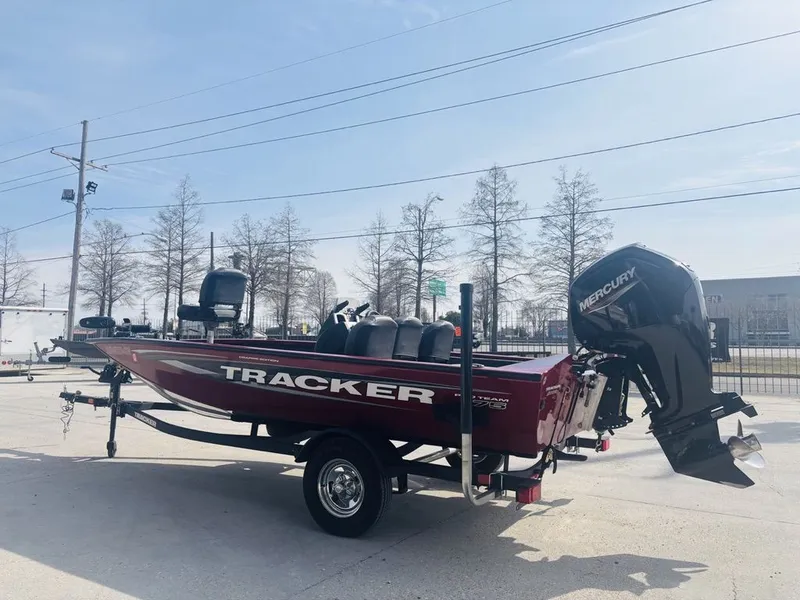 Slide: The Image of Tracker Pro Team 175 Crappie Edition 2025 - 18