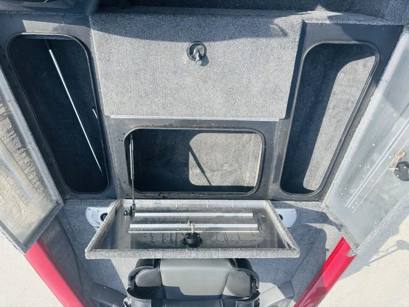 Slide: The Image of Tracker Pro Team 175 Crappie Edition 2025 - 19