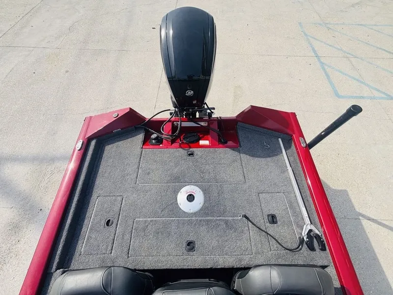 Slide: The Image of Tracker Pro Team 175 Crappie Edition 2025 - 4