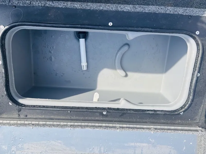 Slide: The Image of Tracker Pro Team 175 Crappie Edition 2025 - 7