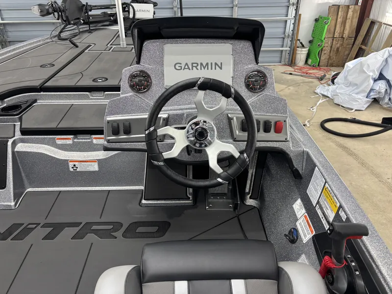 Slide: The Image of Nitro Z Series Z19 Pro XL 2026 - 14