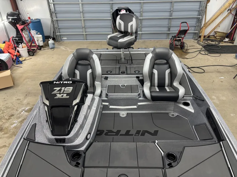 Slide: The Image of Nitro Z Series Z19 Pro XL 2026 - 17