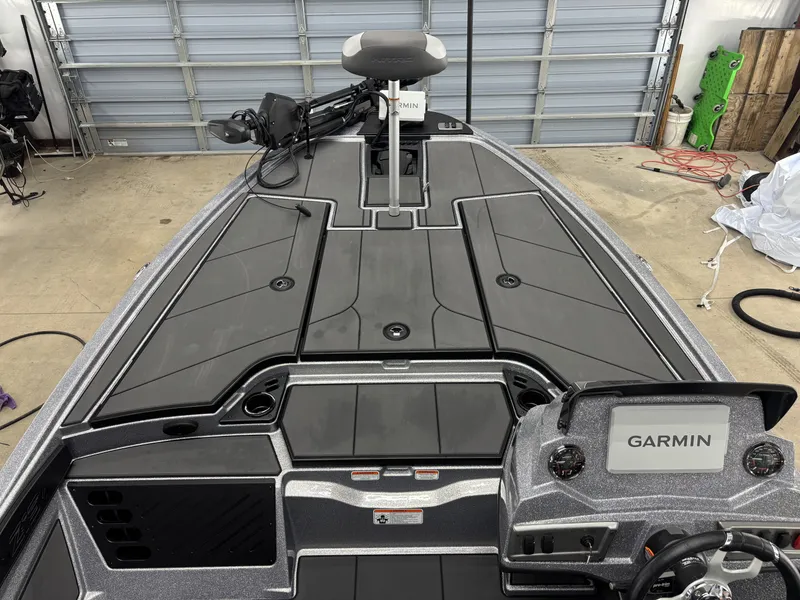 Slide: The Image of Nitro Z Series Z19 Pro XL 2026 - 8