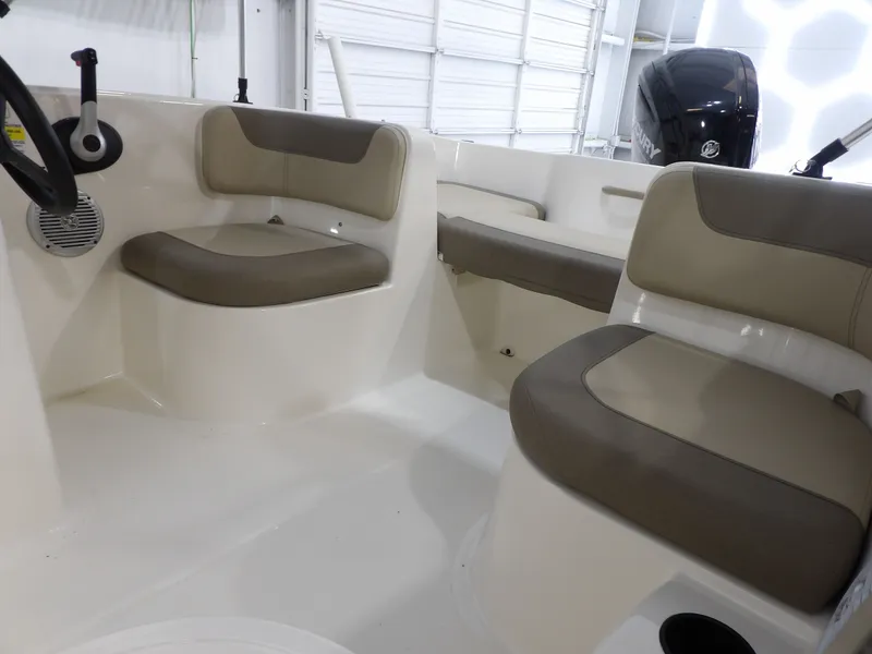 Slide: The Image of Bayliner Element 16 2017 - 18