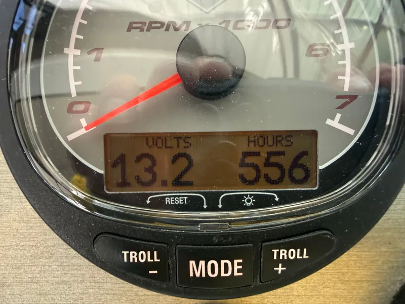 Slide: The Image of Cruisers Yachts 340 2005 - 16