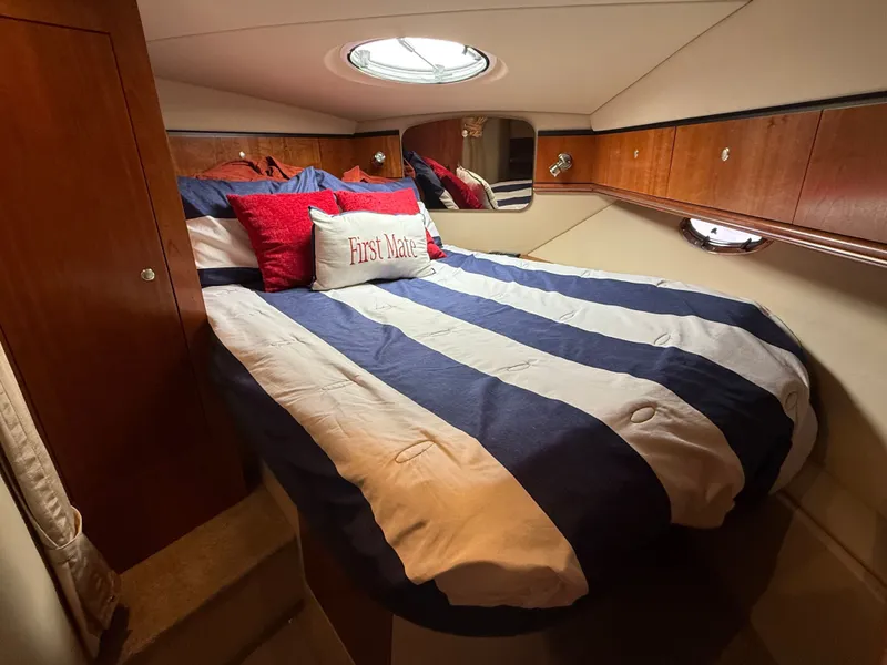 Slide: The Image of Cruisers Yachts 340 2005 - 30