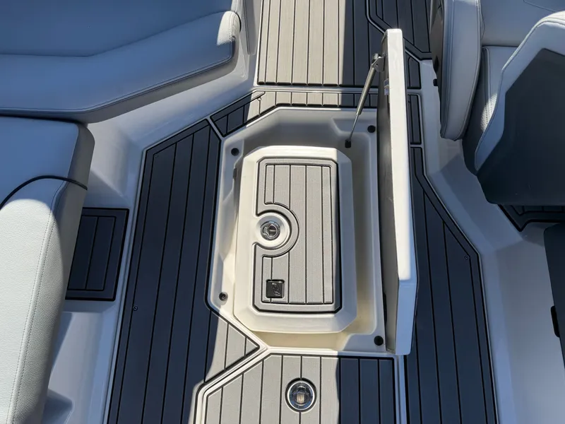 Slide: The Image of Nautique G23 2024 - 22