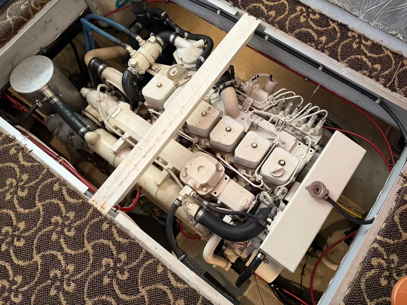 Slide: The Image of Meridian 490 Pilothouse 2003 - 78