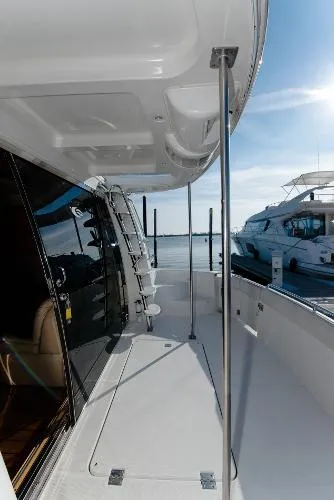 Slide: The Image of Carver Yachts 530 Voyager 2006 - 10