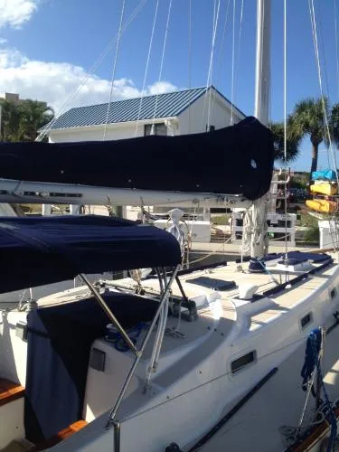 Slide: The Image of Tartan 37' KCB Sloop 1982 - 3