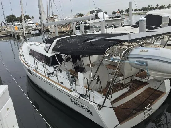 Slide: The Image of Beneteau SENSE 43 2011 - 4