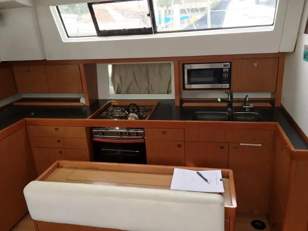 Slide: The Image of Beneteau SENSE 43 2011 - 5