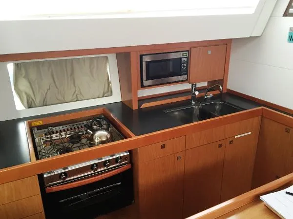 Slide: The Image of Beneteau SENSE 43 2011 - 7