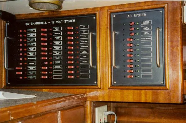 Slide: The Image of Mar Dulce Steel Pilothouse Ketch Sailboat 1985 - 7