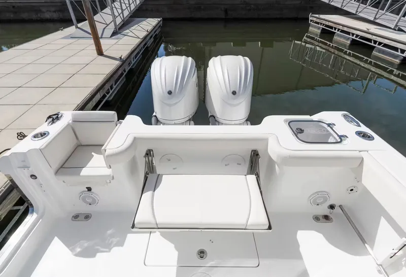 Slide: The Image of Sea Hunt Gamefish 28 Coffin Box 2026 - 16