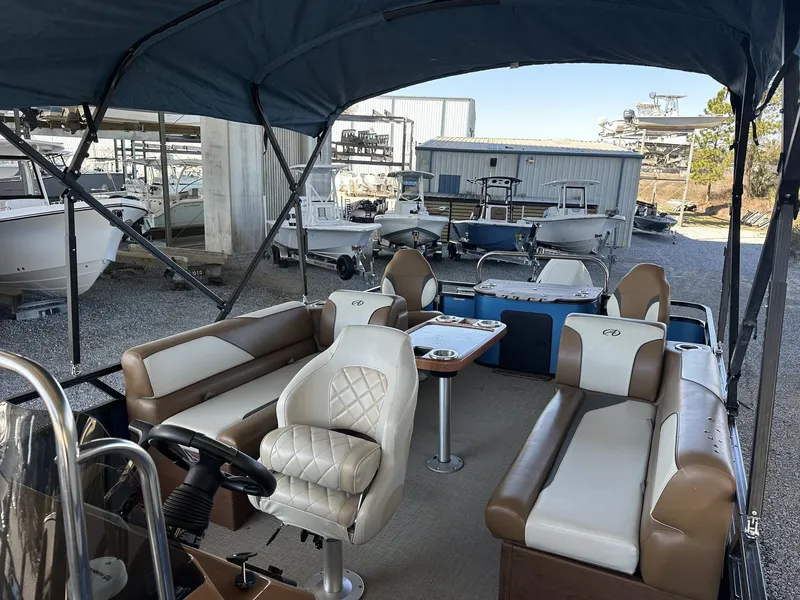 Slide: The Image of Avalon Venture 85 CCF 2385 2024 - 9