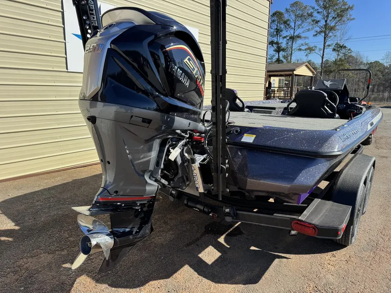 Slide: The Image of Skeeter ZXE21 2026 - 8