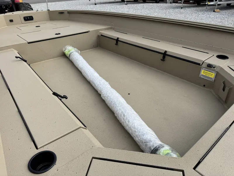 Slide: The Image of Excel 183 Tomahawk 2026 - 4