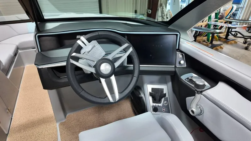 Slide: The Image of MasterCraft XT23 2026 - 22