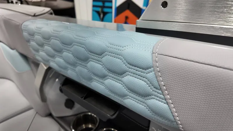 Slide: The Image of MasterCraft XT23 2026 - 38