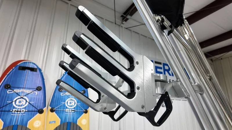 Slide: The Image of MasterCraft XT23 2026 - 46