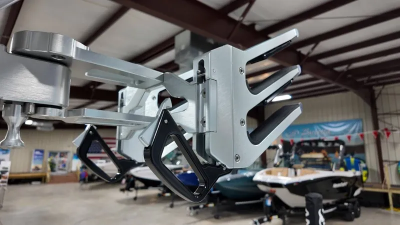 Slide: The Image of MasterCraft XT23 2026 - 48