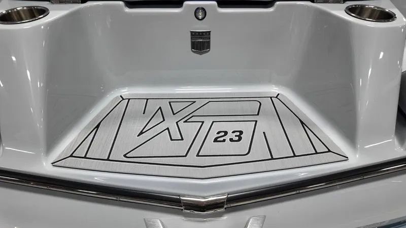 Slide: The Image of MasterCraft XT23 2026 - 50