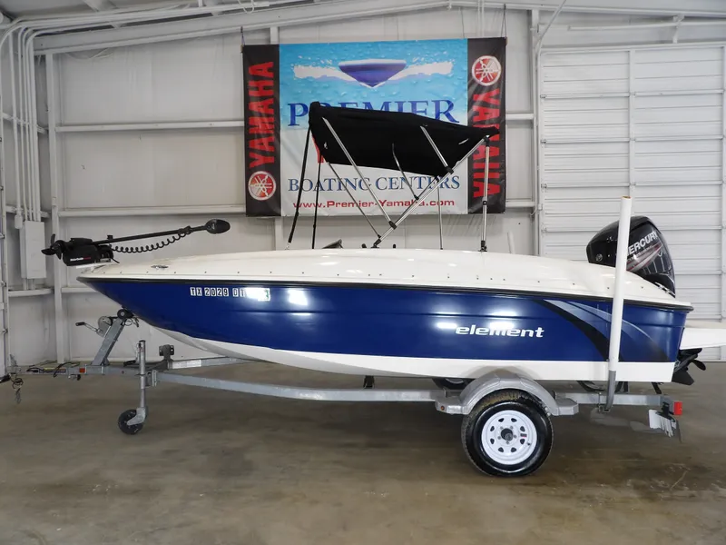 Slide: The Image of Bayliner Element 16 2017 - 3