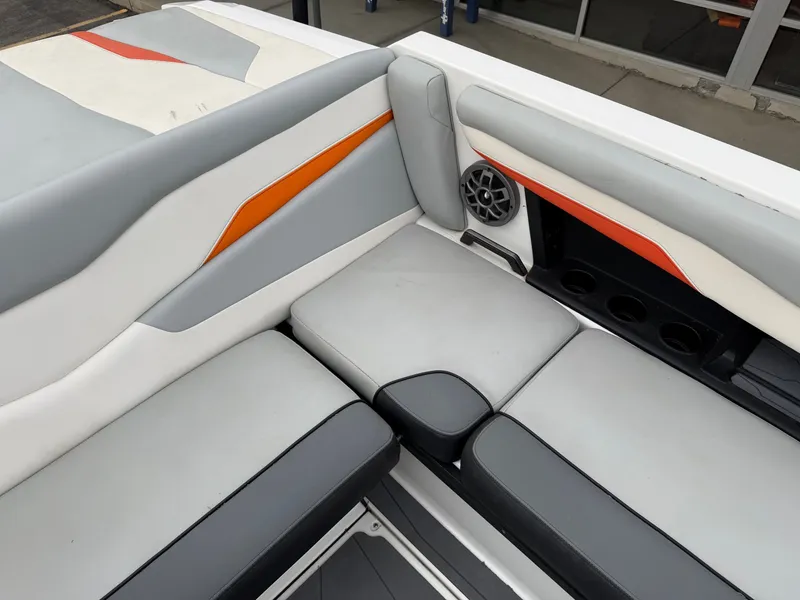 Slide: The Image of Axis Wake Research T220 2022 - 22