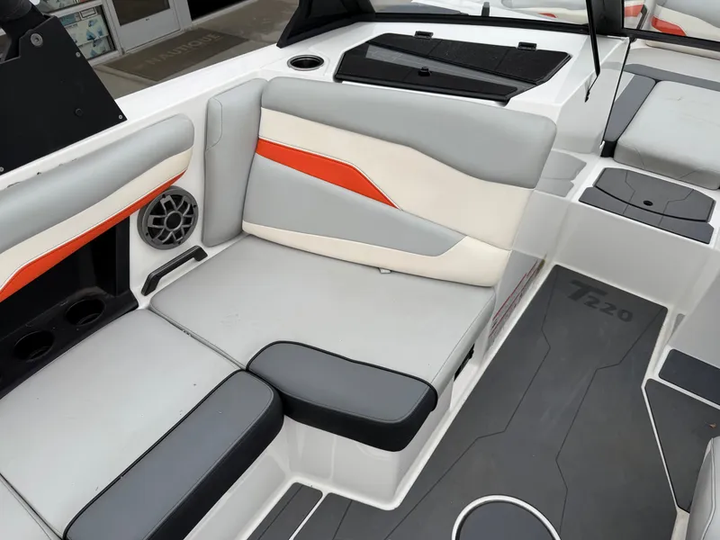 Slide: The Image of Axis Wake Research T220 2022 - 24